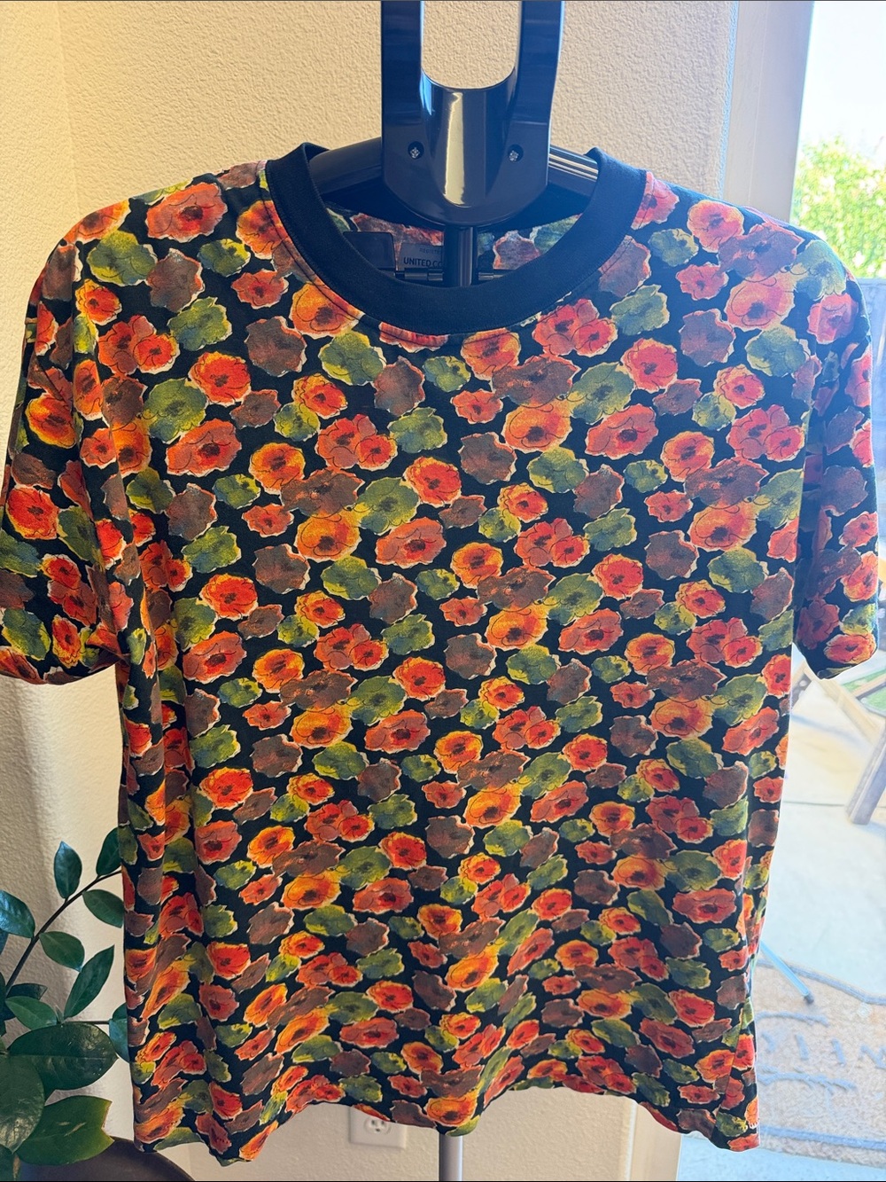 Vintage United Colors of Benetton Floral Crewneck T-Shirt L Artsy Dopamine